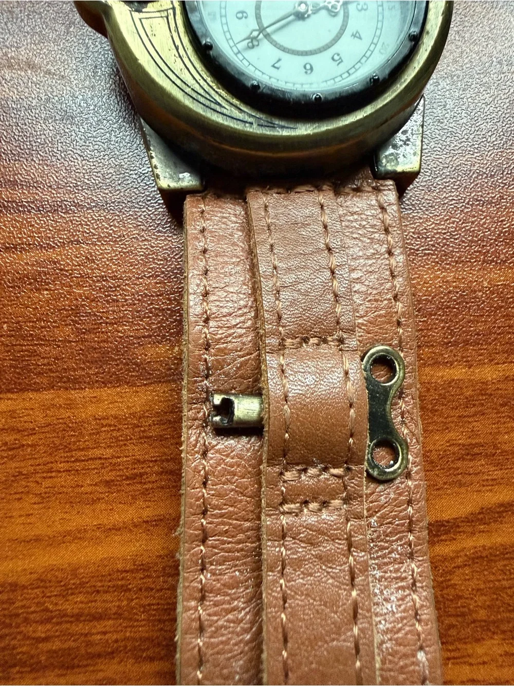 ThinkGeek Steampunk Tesla Analog Watch Leather Strap W/ Key Stainless Steel Case